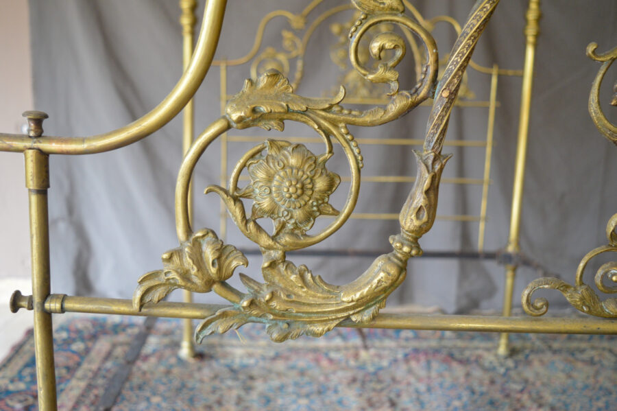 Antiquariato Letto in bronzo a baldacchino Carlo X