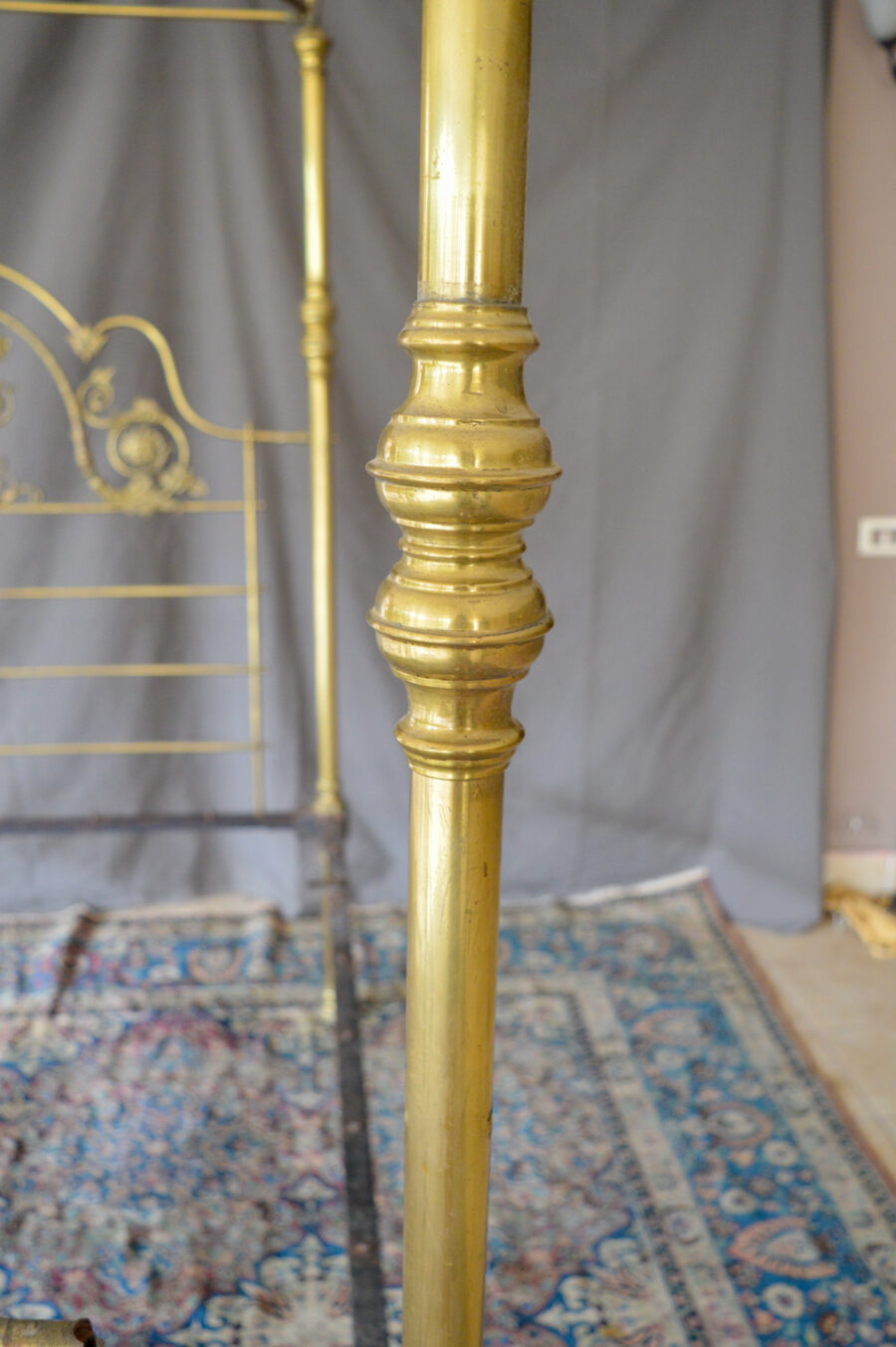 Antiquariato Letto in bronzo a baldacchino Carlo X