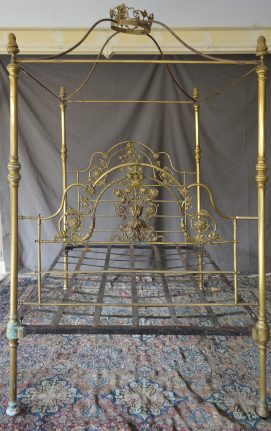 Antiquariato Letto in bronzo a baldacchino Carlo X